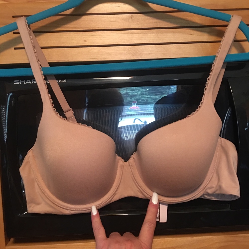 Victoria Secret Demi Bra 36B